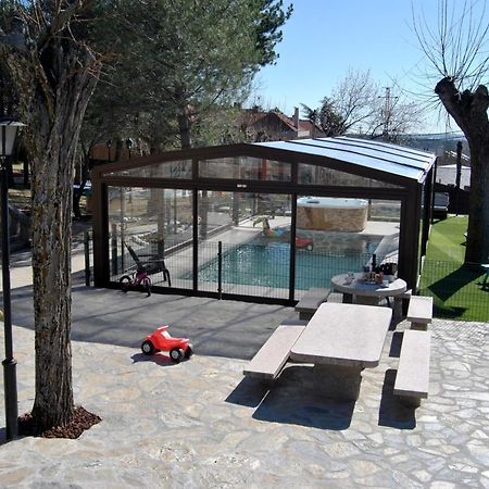 Collado Mediano Casa Rural Mansion Adela Con Piscina Y Jacuzzi מראה חיצוני תמונה