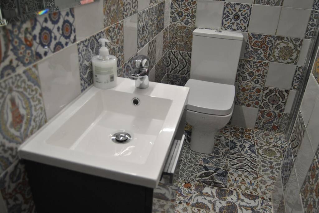 Collado Mediano Casa Rural Mansion Adela Con Piscina Y Jacuzzi מראה חיצוני תמונה
