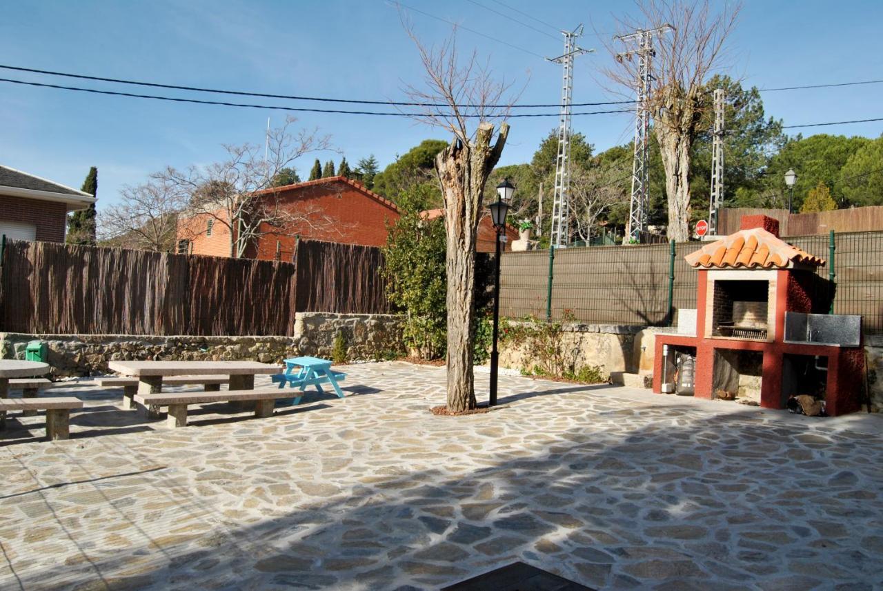 Collado Mediano Casa Rural Mansion Adela Con Piscina Y Jacuzzi מראה חיצוני תמונה